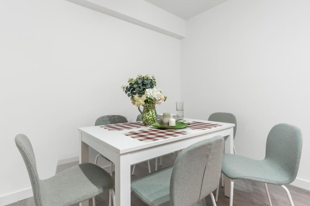 Apartamento Marques De Urquijo Gijon Luaran gambar